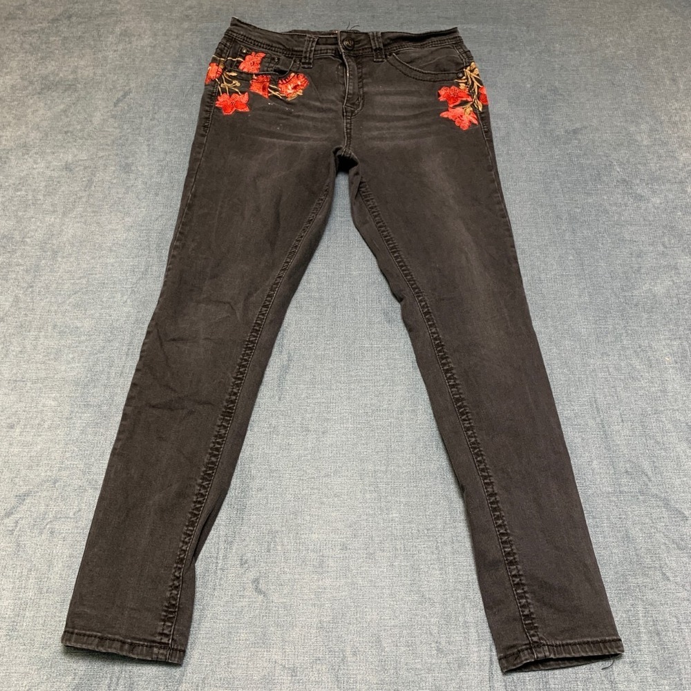 Shyanne Jeans Womens 30 31x29 Black Denim Embroidered Floral Mid Rise Straight